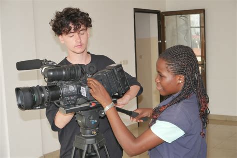 jvahd | B su tp ln nht ca DVD