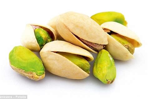 kacang pistachio