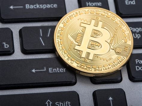 bitcoin pradeda prekiauti JAV