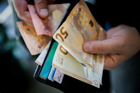 Kanados dienos prekybininko taisyklės kaip užsidirbti daugiau pinigų