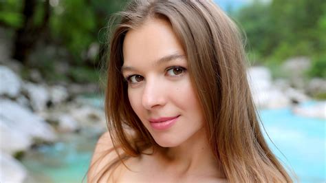 kaleesy nude