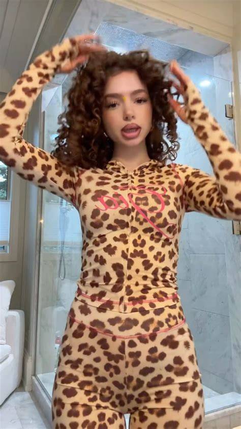kalogeras nude