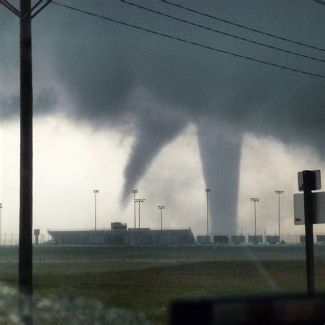 kansas tornadoes