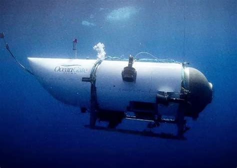 kapal selam wisata titanic