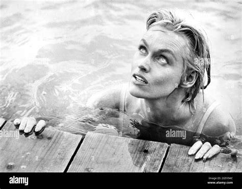 karen steele nude