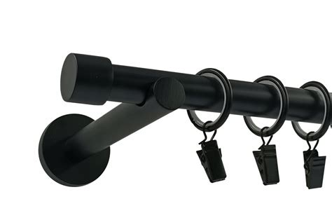 karnisz czarny pojedynczy