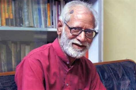 kashinath singh author biography example