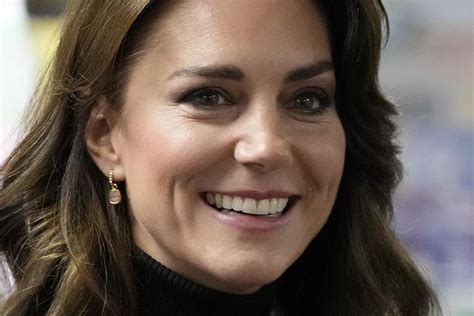 kate middleton official biography of winston churchill