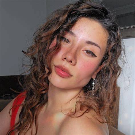 kath ezz nude