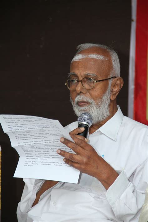 kavignar vairamuthu biography examples