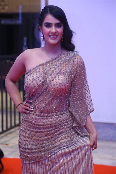 Kavya Thapar Nude