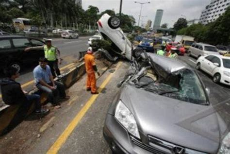 kecelakaan lalu lintas