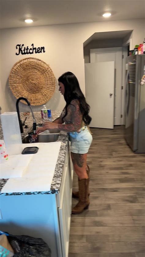 kelleyandfletch2 nude