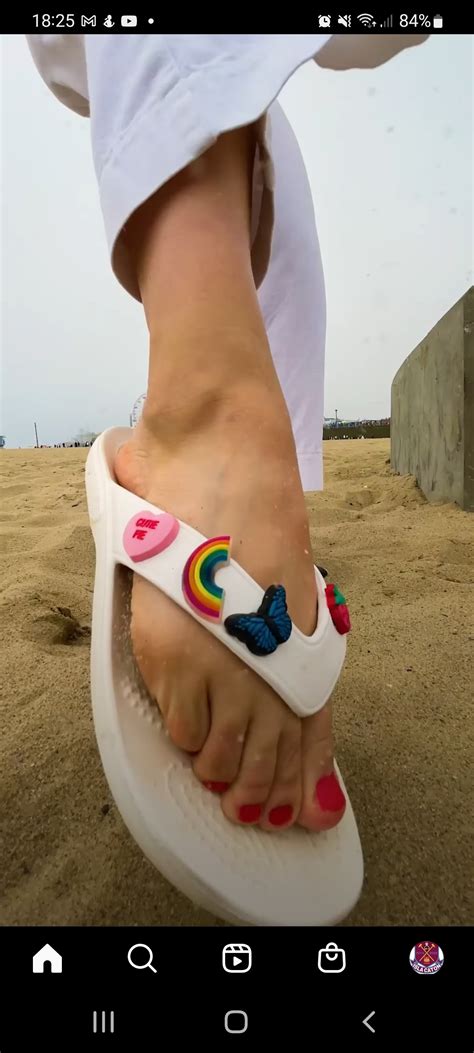 kelli erdmann feet