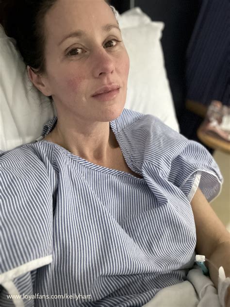 kelly hart nude
