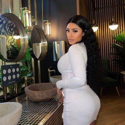 kelly martinez onlyfans