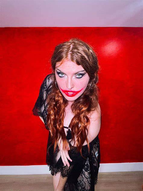 kelly nixe onlyfans
