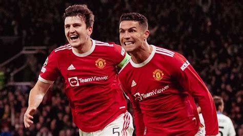 KENAPA MANCHESTER UNITED DIBENCI：5 Penyebab Manchester United Kalah 2-3 dari Nottingham Forest di