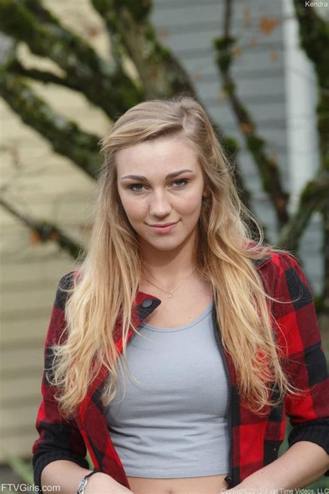 kendra sunderland bio