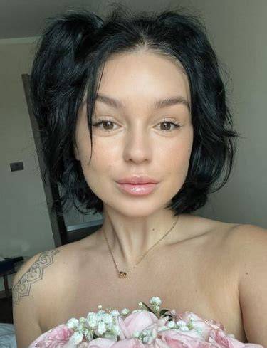 kerriskyy nude