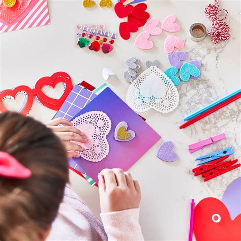 Read Online Kid Made Modern 