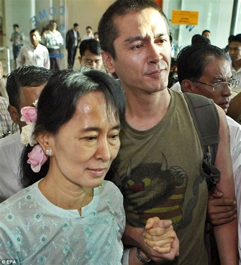 kim aris suu kyi biography of christopher