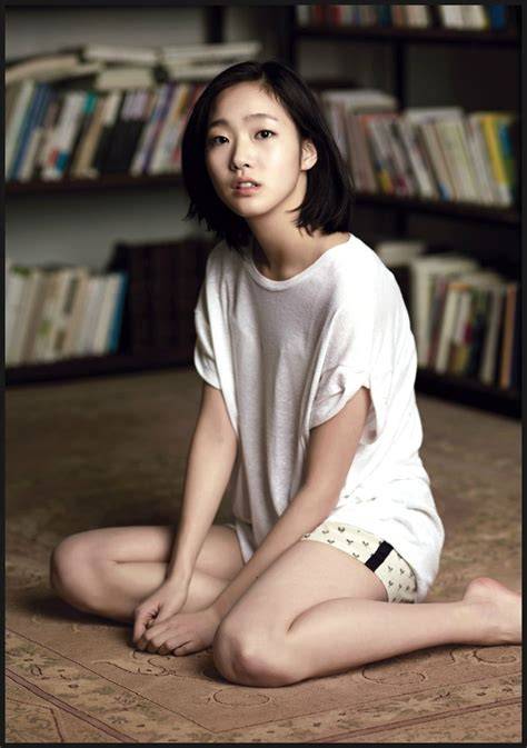 kim go-eun nude