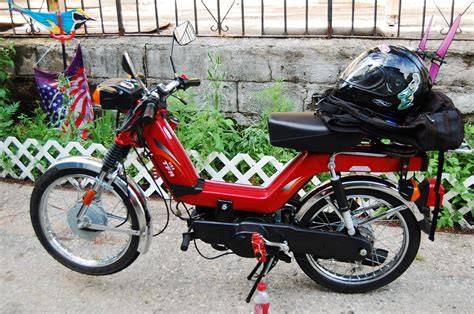 Kinetic Moped