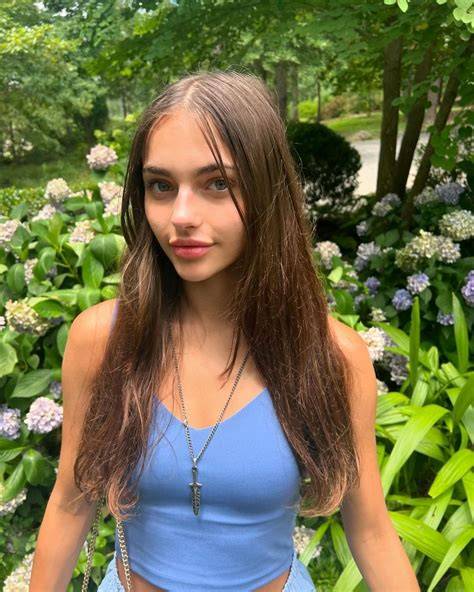 kinsley alyse nude