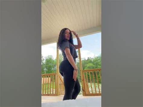 kinzi3boo nude