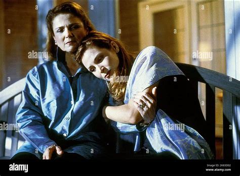 kissing jessica stein tovah feldshuh biography