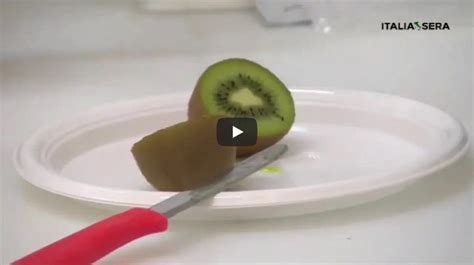 kiwi fruit test for Coronavirus - YouTube