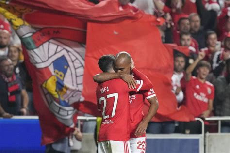 Benfica Puncaki Klasemen Liga Super Portugal