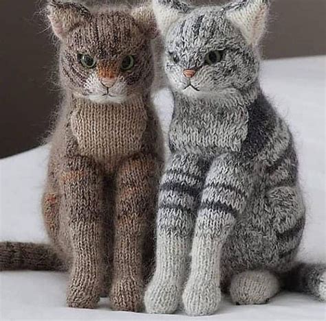knitted cats kittens