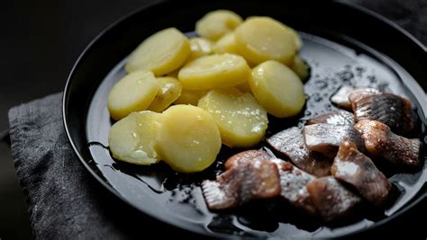 kokt potatis brynt smor