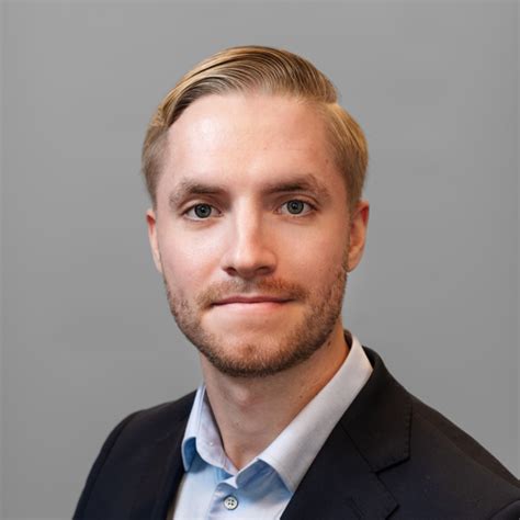 kolla  ifall  denne varit anställd