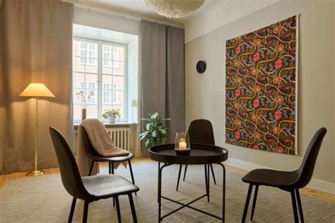 kolla  vid  bio  vid mobilen