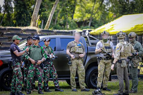 Read Online Kopassus Inside Indonesias Special Forces 