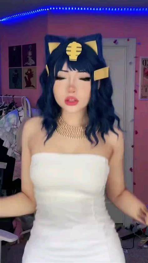 koraaura nudes