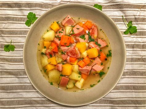 korvsoppa recept potatis