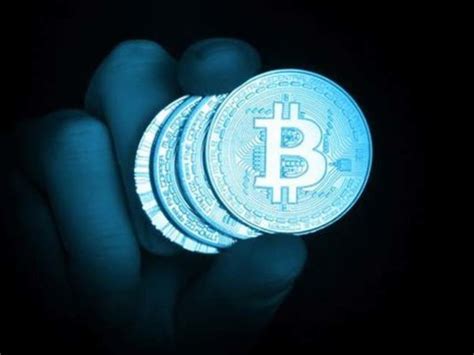 bitcoin prekyba su maža pinigų suma