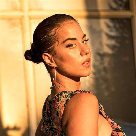 kristenworldwide nude