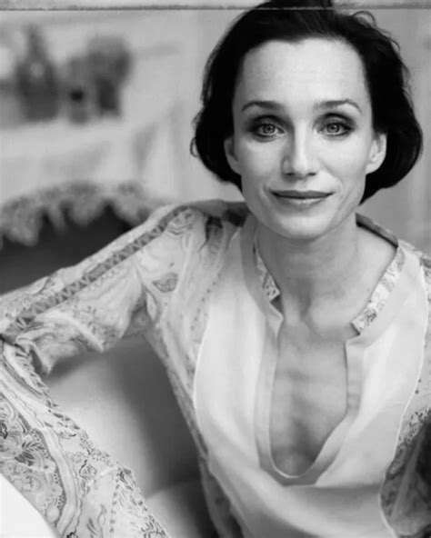 kristin scott thomas measurements