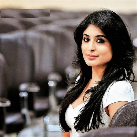 kritika kamra biography examples