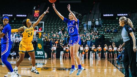 The Naismith Trophy announced its semifinalists for the 2021 Women's P