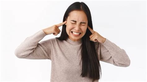 kuping kanan berdenging | kuping kanan merahbengkakgatel dan panas dipegang B