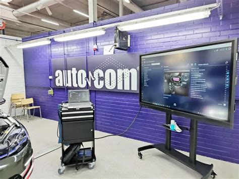 läsa av felkoder med autocom