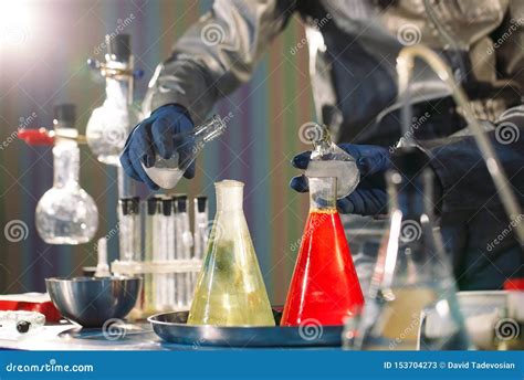 Laboratory Experiments For Chemistry