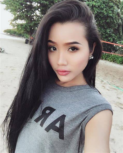 ladyboy nude