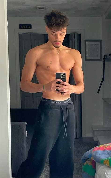 veodersti.rgarabwor.edu.pl. 